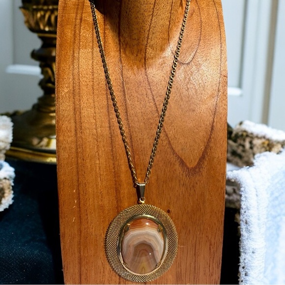 Peach Moonstone Gold Pendant Necklace - Picture 1 of 5